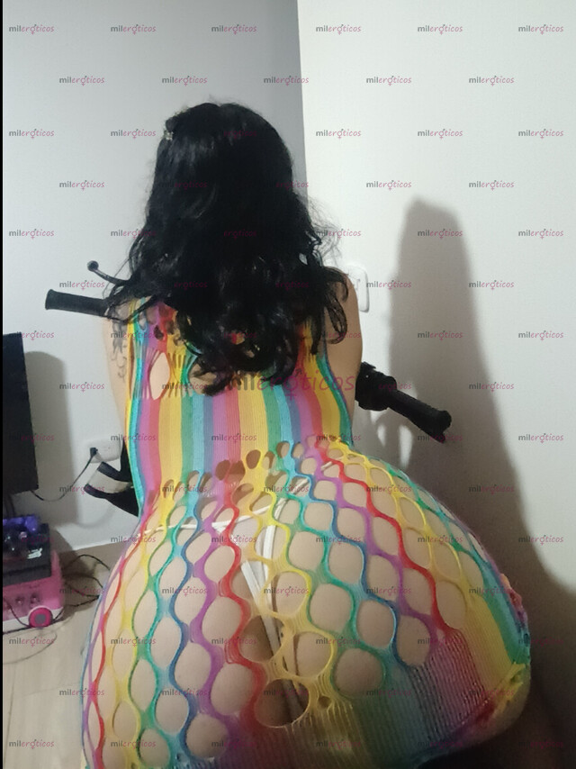 FOTOS DE HERMOSA SEXY FLACA DE TETAS DELICIOSAS Y PEZONES GRANDES