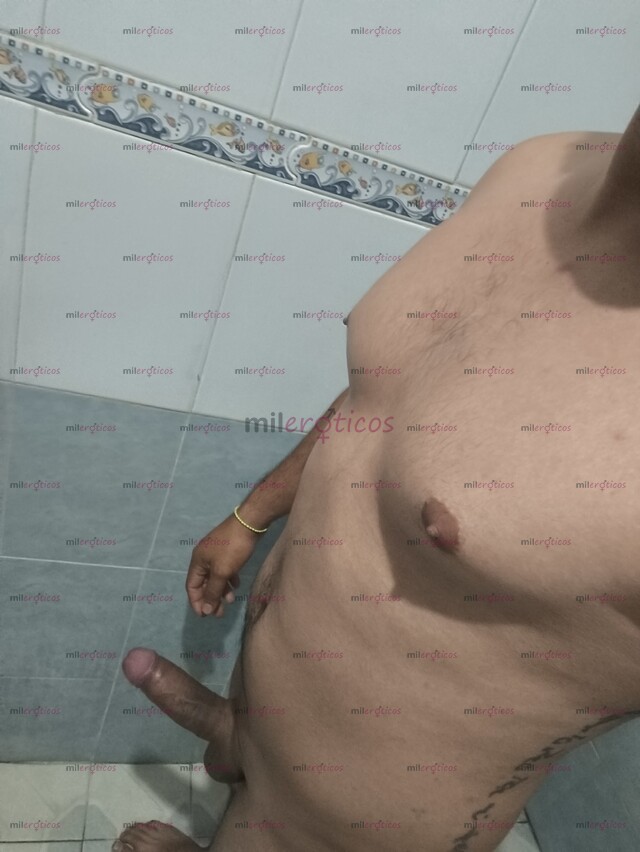 FOTOS DE CHICO DE 26 AÑOS FOGOSO Y COMPLACIENTE, DISFRUTA DE UNA HORA DE RICO SEXO