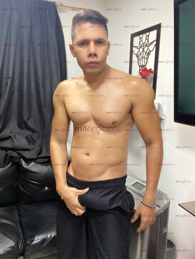 FOTOS DE ANDRES VERGON VERGA DURA 23 CM REALES Y DURA