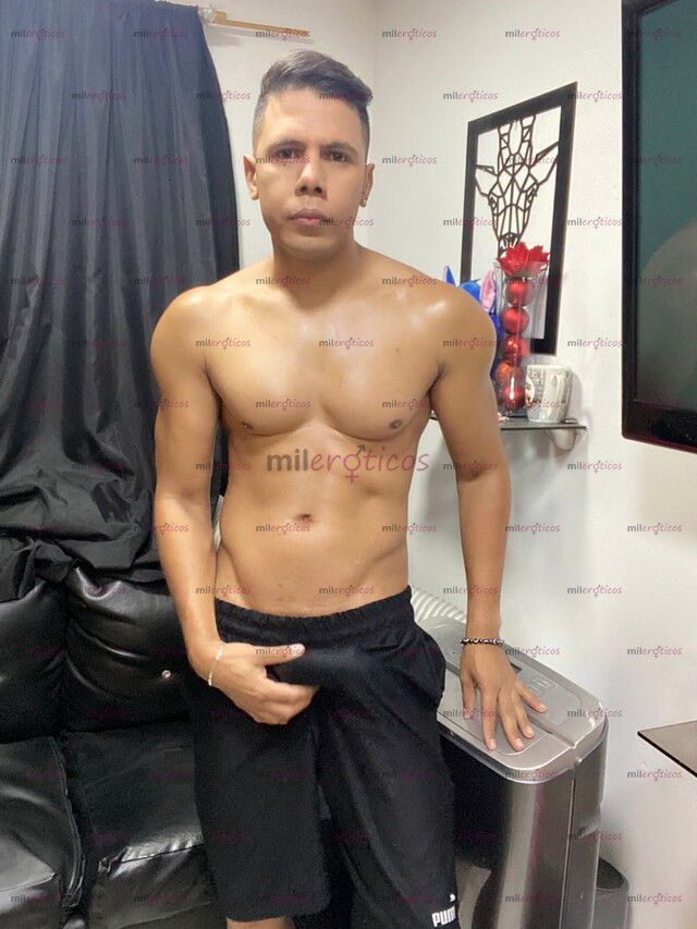 FOTOS DE ANDRES VERGON VERGA DURA 23 CM REALES Y DURA