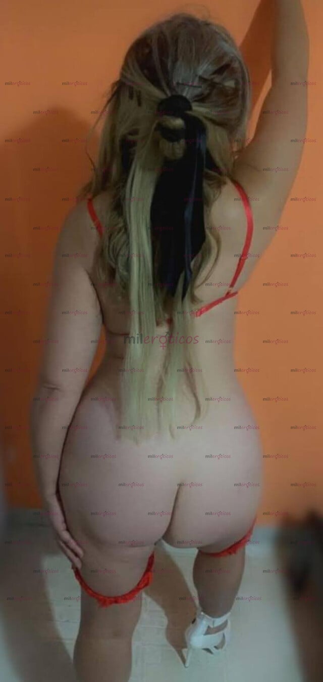 FOTOS DE TRÍO CON DOS CHICAS COMPLACIENTES, TÍA Y SOBRINA TE SACAMOS LA LECHE BIEN RICO S