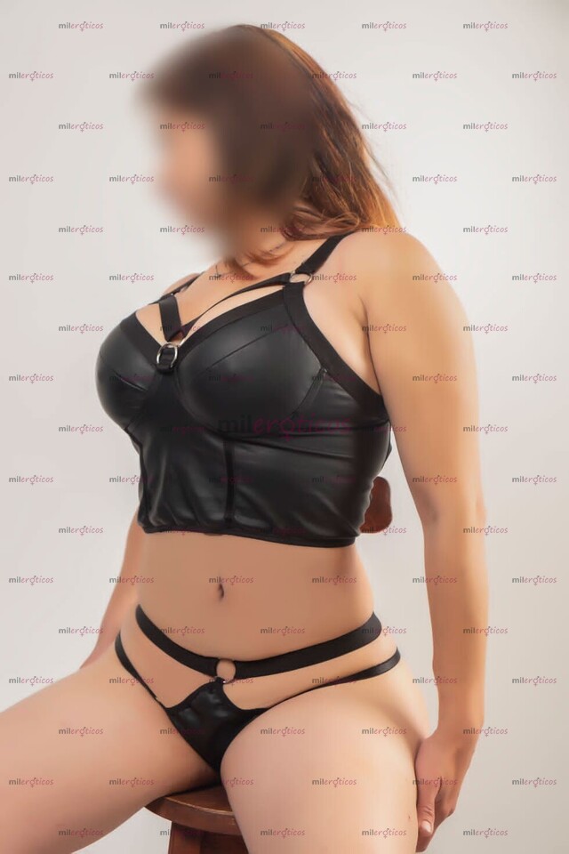 FOTOS DE ANDREA, MASAJISTA COMPLACIENTE, TE ATIENDO A DOMICILIO