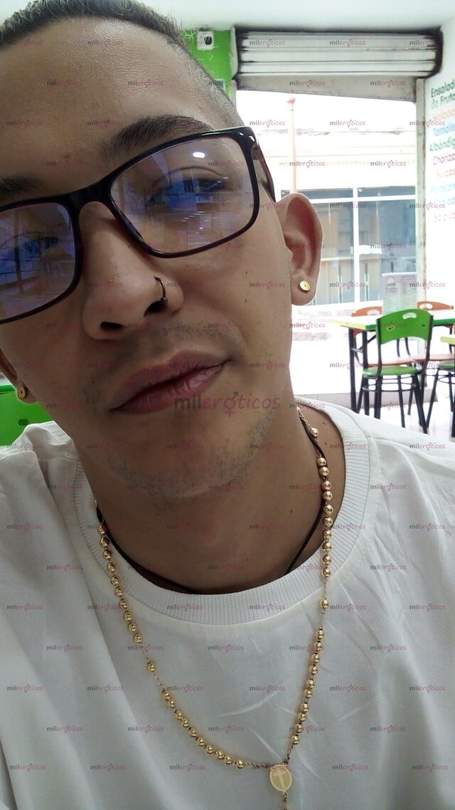 FOTOS DE UN GUSTO ISAFRE X AQUI UN NNE DE 25 AÑITOS COMPLACIENTE Y MUY AGUANTADOR