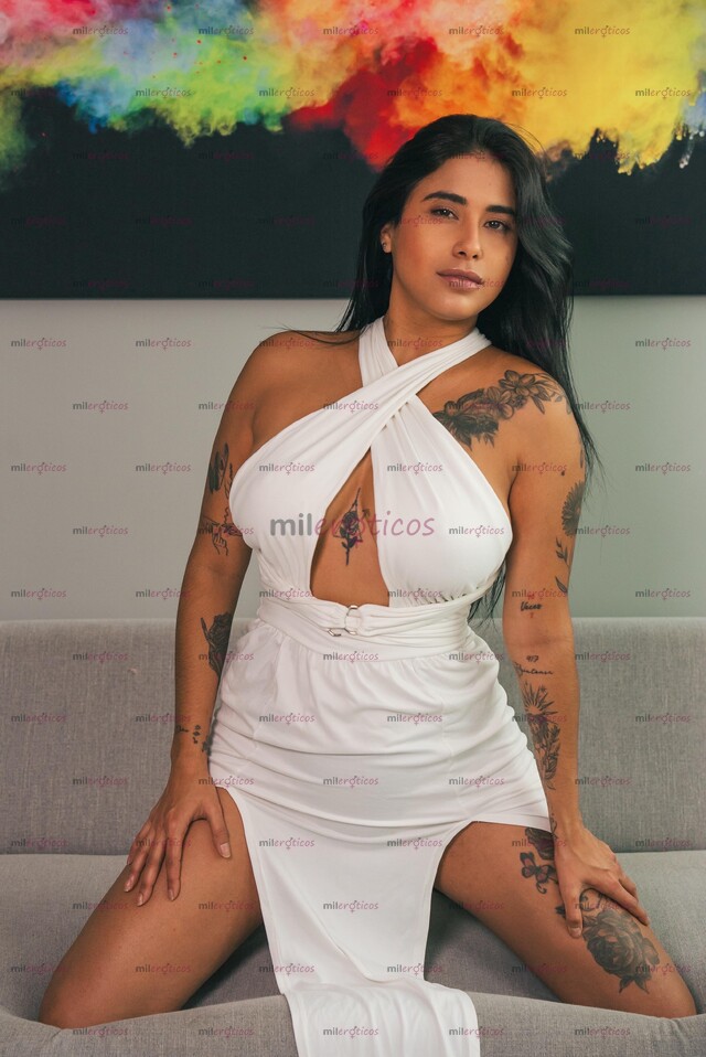 FOTOS DE KENDRA SEXI HOT VENEZOLANA LLEGANDO A TOLUCA