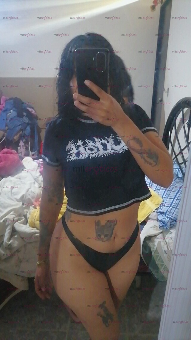 FOTOS DE ZUEMY BONITA LINDA Y TATUADA DE 22 AÑOS