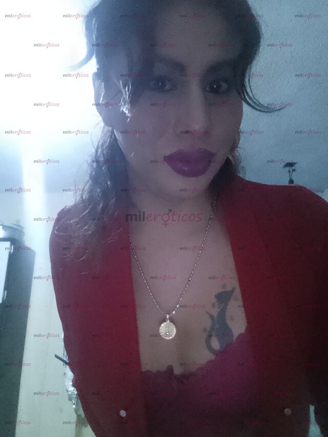 FOTOS DE HOLA SOY TU SECRETARIA Y TE ESTOY ESPERANDO EN EL ESCRITORIO