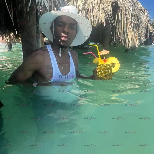 FOTOS DE NEGRO DOTADO SUPER HOT DOMI ME ENCANTA PENETRAR