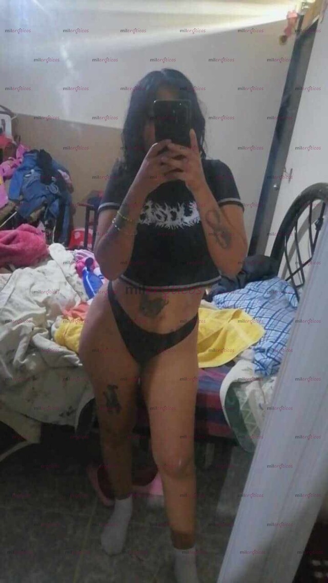 FOTOS DE ZUEMY BONITA LINDA Y TATUADA DE 22 AÑOS