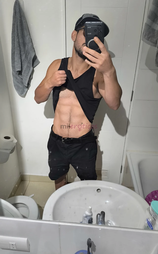 Mi respeto y cuidado hacia ti es escencial servicio para mujeres mas de 7 anos en esto por lo cual me eh especializado en dar un trato ejemplar libre...