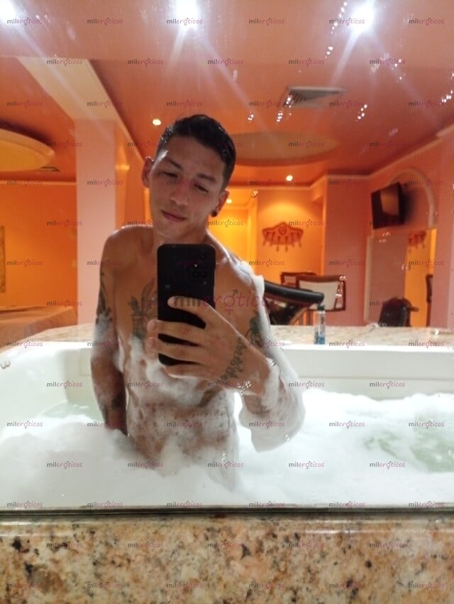 FOTOS DE CHICO SUPER CALIENTE CON UNA VERGA INTRANQUILA Y UNA INSACIABLES GANAS PLACER