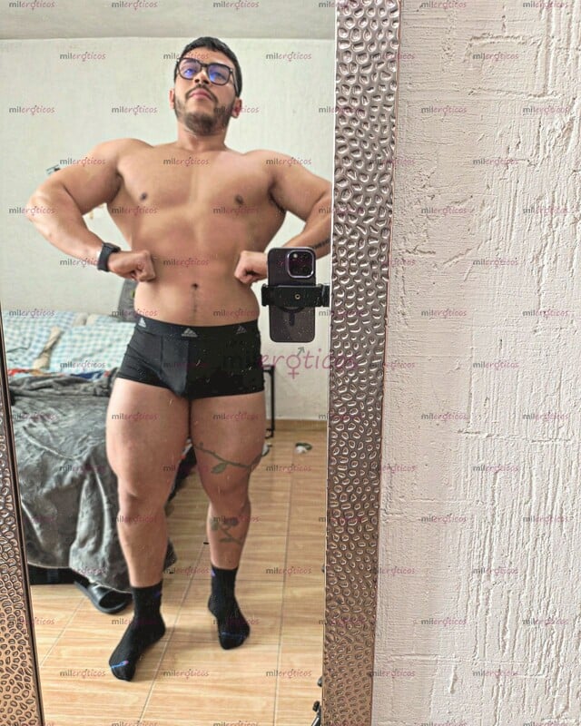 FOTOS DE GUAPO, VERSÁTIL, BUEN CUERPO Y DE MUY BUEN VER