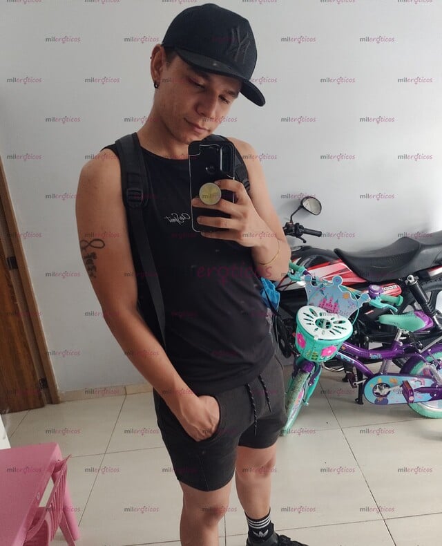 FOTOS DE JOVEN VENEZOLANO MORBOSO ACTIVO , CRUISING