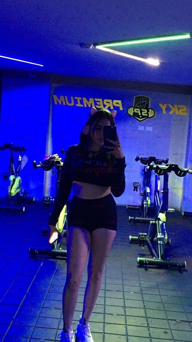 FOTOS DE DIVINA HERMOSA , ÚNICA JOVEN NUEVA EN ESTA PÁGINA PARA DARTE PLACER