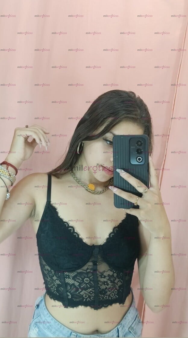 FOTOS DE DIVINA HERMOSA , ÚNICA JOVEN NUEVA EN ESTA PÁGINA PARA DARTE PLACER