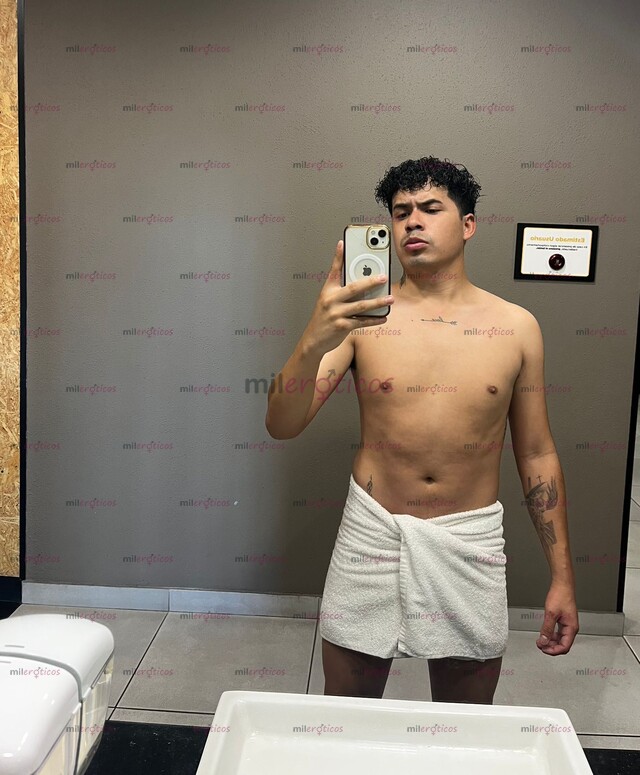 FOTOS DE CHICO GUAPO 19 AÑOS ACTIVO O PASIVO PARA PASARLA RICO