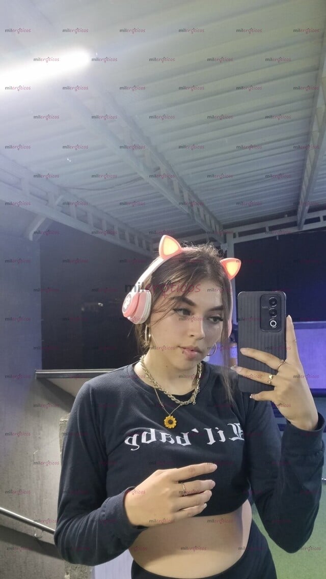 FOTOS DE DIVINA HERMOSA , ÚNICA JOVEN NUEVA EN ESTA PÁGINA PARA DARTE PLACER