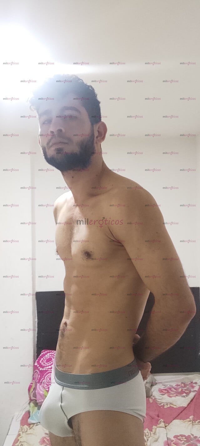 FOTOS DE SOY HETERO VENEZOLANO CALIENTE Y COMPLACIENTE LISTO PARA HACER DEL SECO UNA DELI