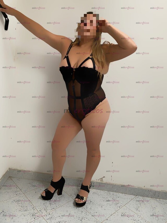 FOTOS DE ESPECTACULAR RUBIA MADURITA EXPERTA EN UN EXCELENTE ORAL SEXO ANAL Y VAGINAL