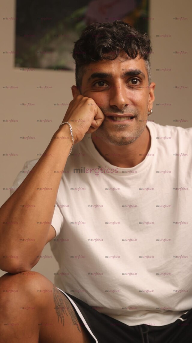 FOTOS DE (PDC) STRAIGHT SEXY MALE , VIP SERVICE ONLY FOR LADIES