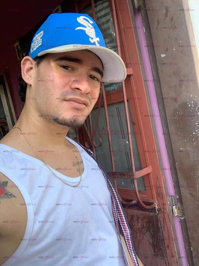 FOTOS DE VENEZOLANO NUEVO EN MEDELLÍN DISPUESTO A TODO