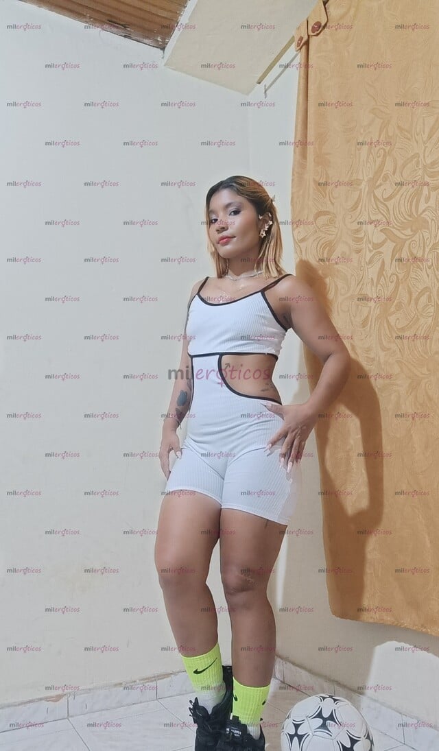 FOTOS DE TU HERMOSA MORENITA EN VERDES VIVOS SOLO DOMICILIO ESCRÍBEMÚLTIMO DÍA DE ATENCIÓ
