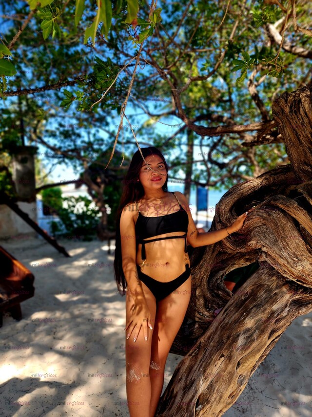 FOTOS DE 18 AÑOS MORENITA NALGONA SEXOSA LISTA PARA COMPLACERTE