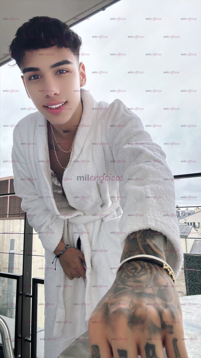 FOTOS DE LINDO POLLITO VERGON TATUADO FIESTERO Y COMPLACIENTE