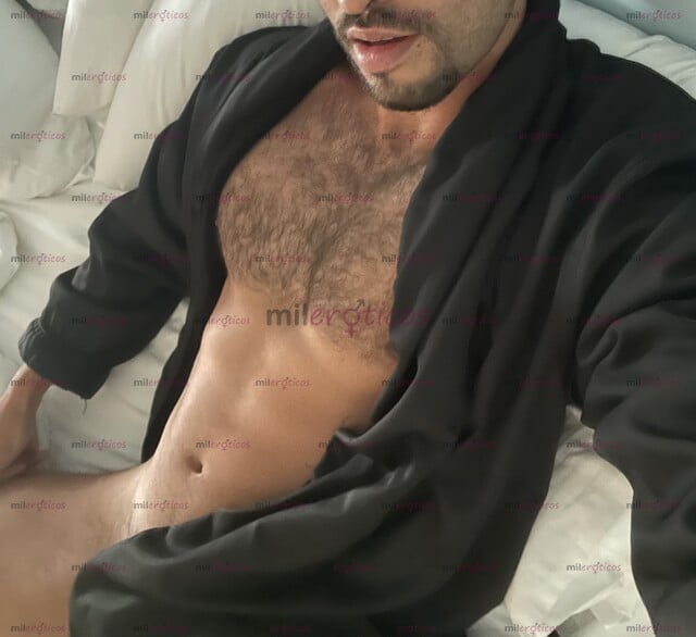 FOTOS DE MODELO FITNESS Y ACOMPAÑANTE VERSATIL BOGOTÁ