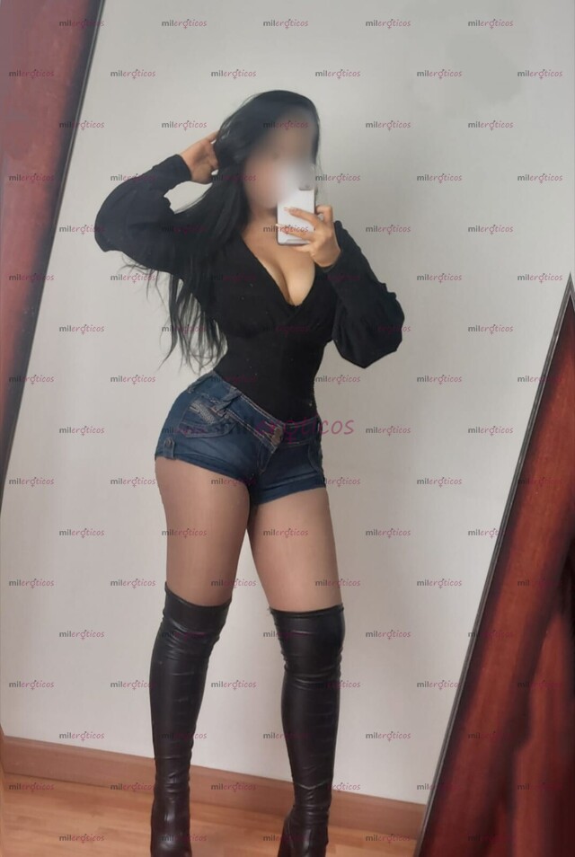 FOTOS DE HERMOSA ALEXANDRA, MUJER CANDENTE, VOLUPTUOSA Y SENSUAL