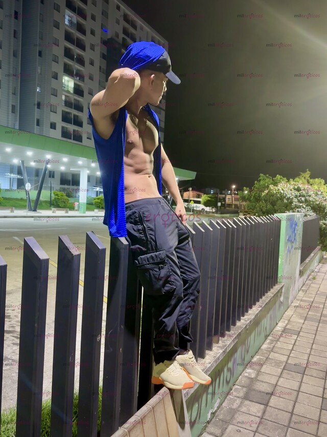 FOTOS DE BISEXUAL MASCULINO RESERVADO PARA PERSONAS PUDIENTES Y SERIAS