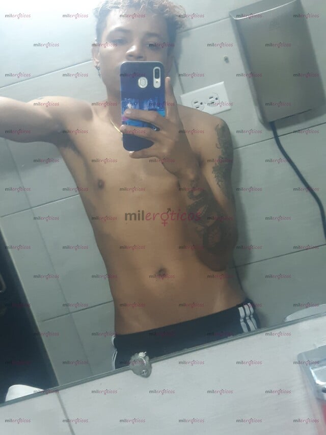 FOTOS DE MI NOMBRE ES OSCAR, MORENO TATUADO, DE CONTEXTURA DELGADA,A LA ORDEN PARA TUS FA
