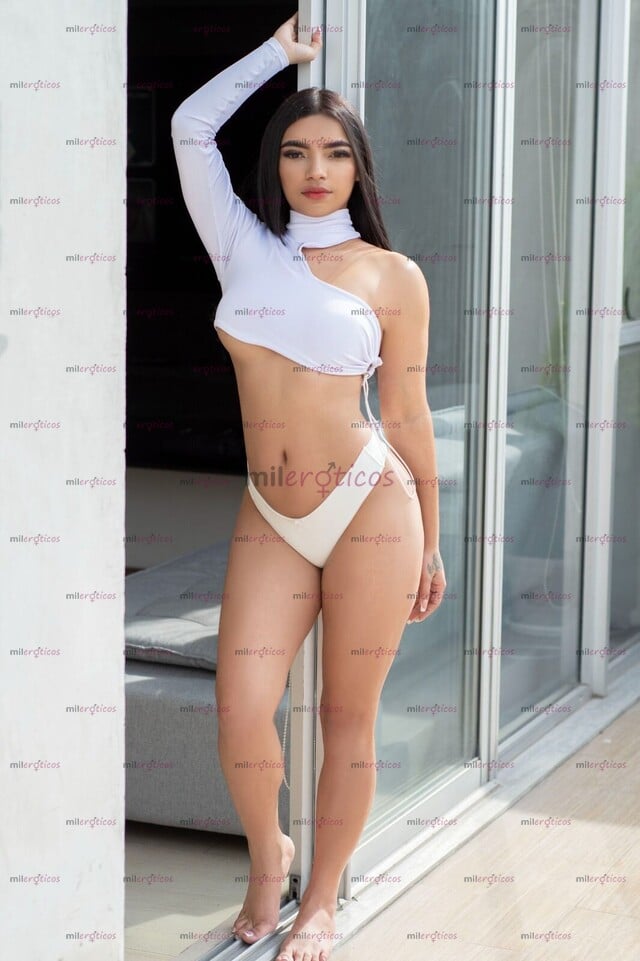 FOTOS DE DELGADA Y MORENA DISPUESTA A COMPLACER FANTASIAS SEXUALES