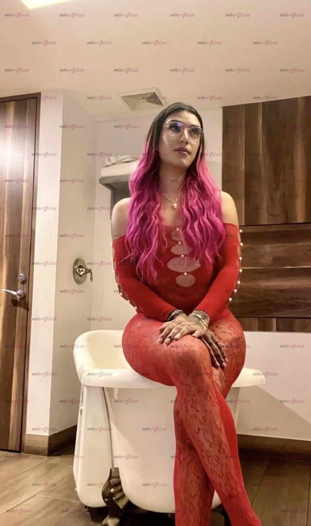 FOTOS DE SOY TODO LO QUE TUS OJOS VEN UNA VERDADERA MUÑECA TATUADA FEMENINA