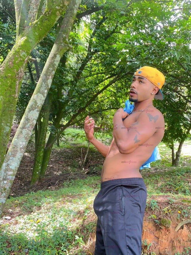FOTOS DE NEGRO PARTIDOR DE CULOS TRAGONES EN MEDELLÍN