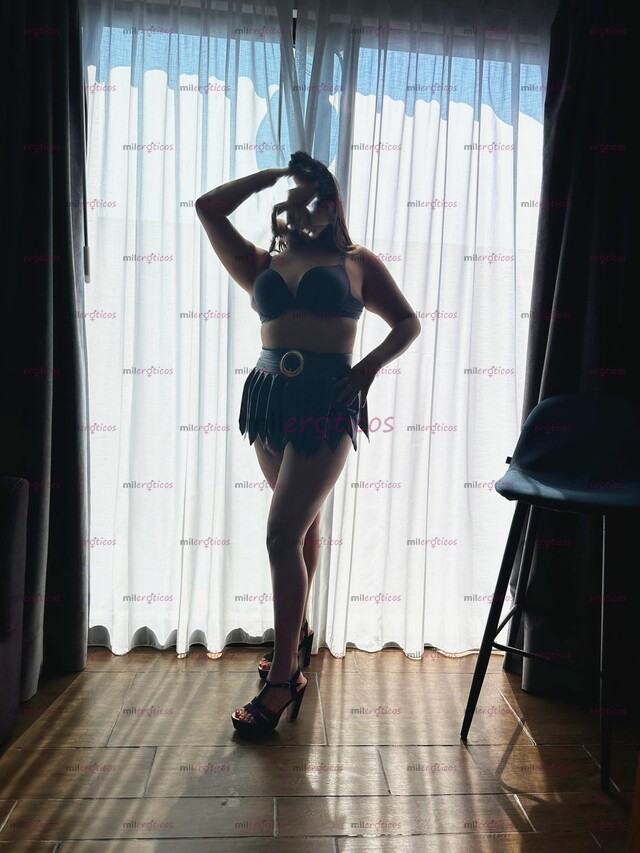 FOTOS DE PROMO EN SERV EXPRESS 23 AÑOS SUPER CADERONA, CULONA Y TETONA CUENTO CON LUGAR!!