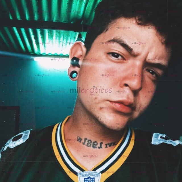 FOTOS DE JOVEN ALTO TATUADO 17 CM CON GANAS DE SER TU MEJOR EXPERIENCIA