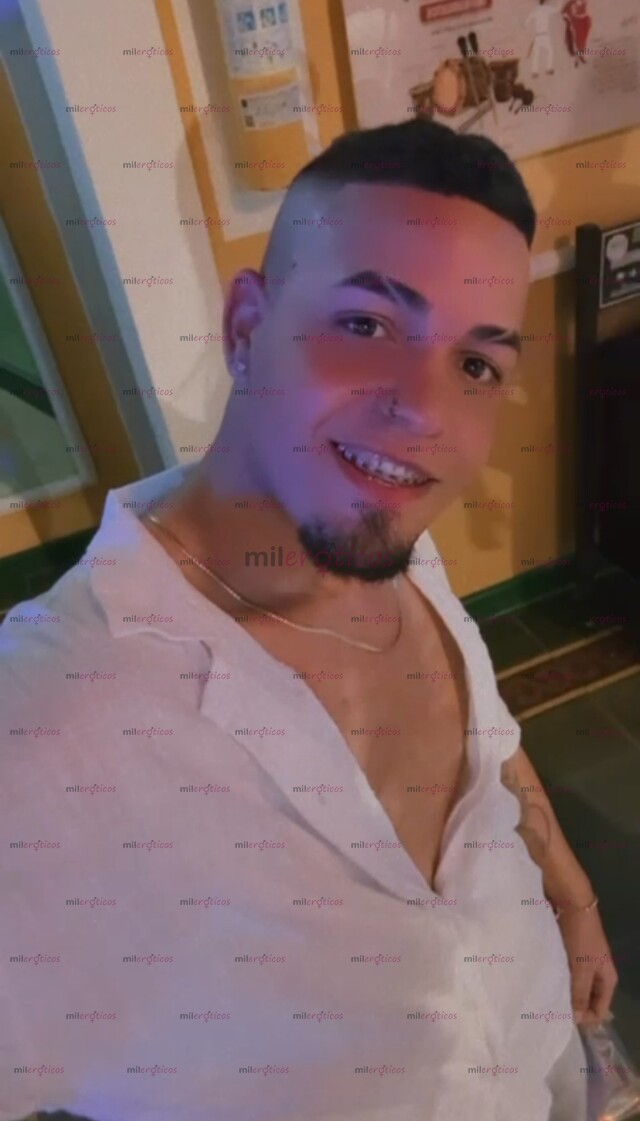 FOTOS DE CHICO ACTIVO FULL DOMINANTE DE PASO EN LA CIUDAD