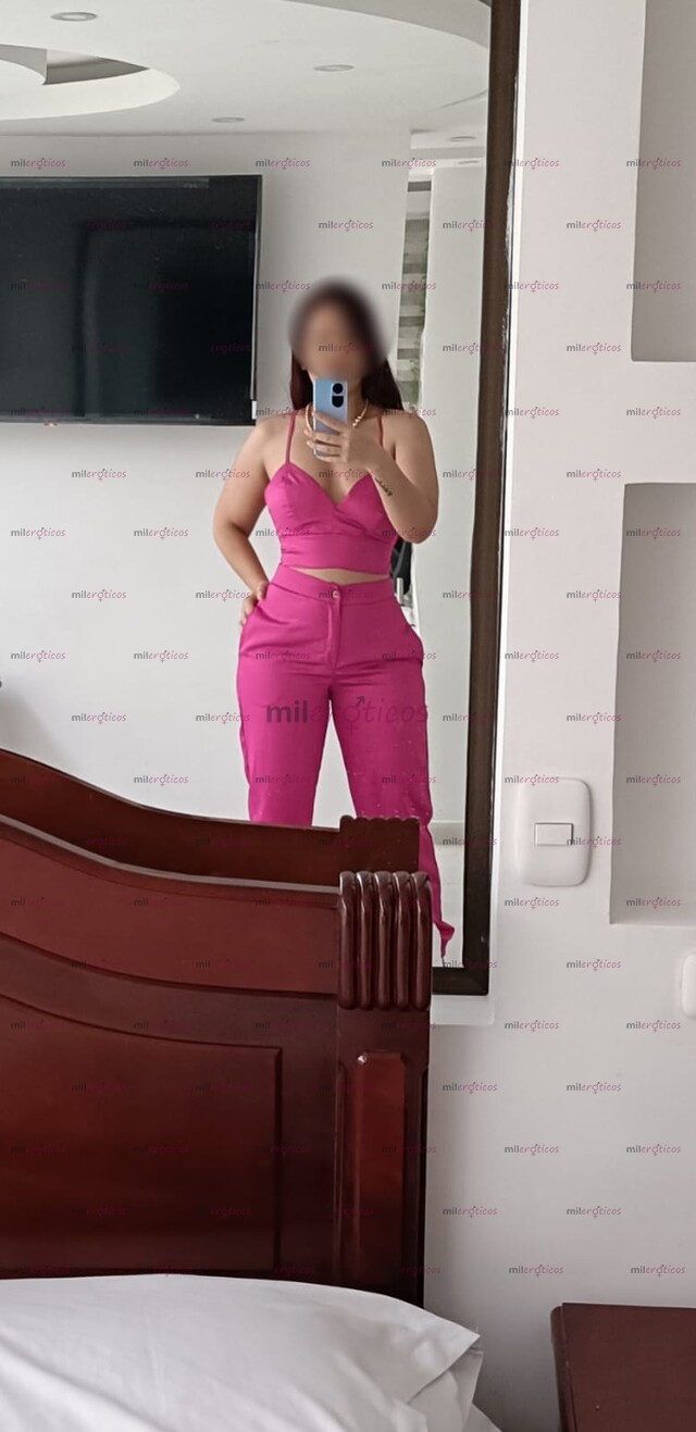 FOTOS DE , HERMOSA, EXQUISITA Y CALIENTE SCORT MADURA.