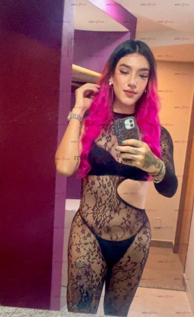 FOTOS DE SOY TODO LO QUE TUS OJOS VEN UNA VERDADERA MUÑECA TATUADA FEMENINA
