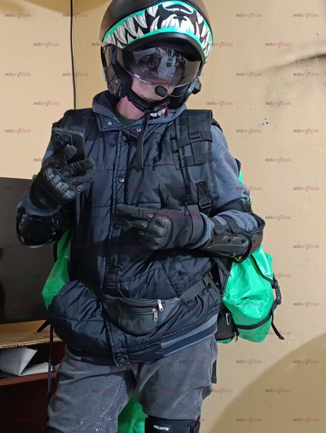 FOTOS DE ARDIENTE Y COMPLACIENTE HASTA LA PUERTA DE TU HABITACIÓN