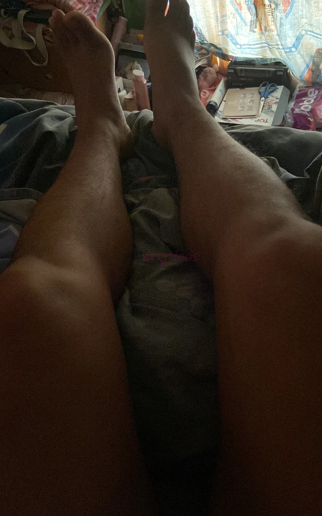 Hola soy un chico gay versatil en la serenabusco ayuda economica a cambio de placersoy muy abierto de mente cumplo fantasia depende de que quieras hac...