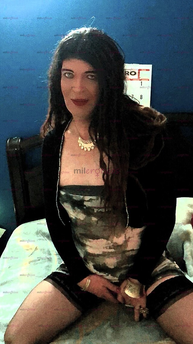 FOTOS DE DEBORAH TRAVESTI LA REINA DEL ANAL Y TRAGO LECHE