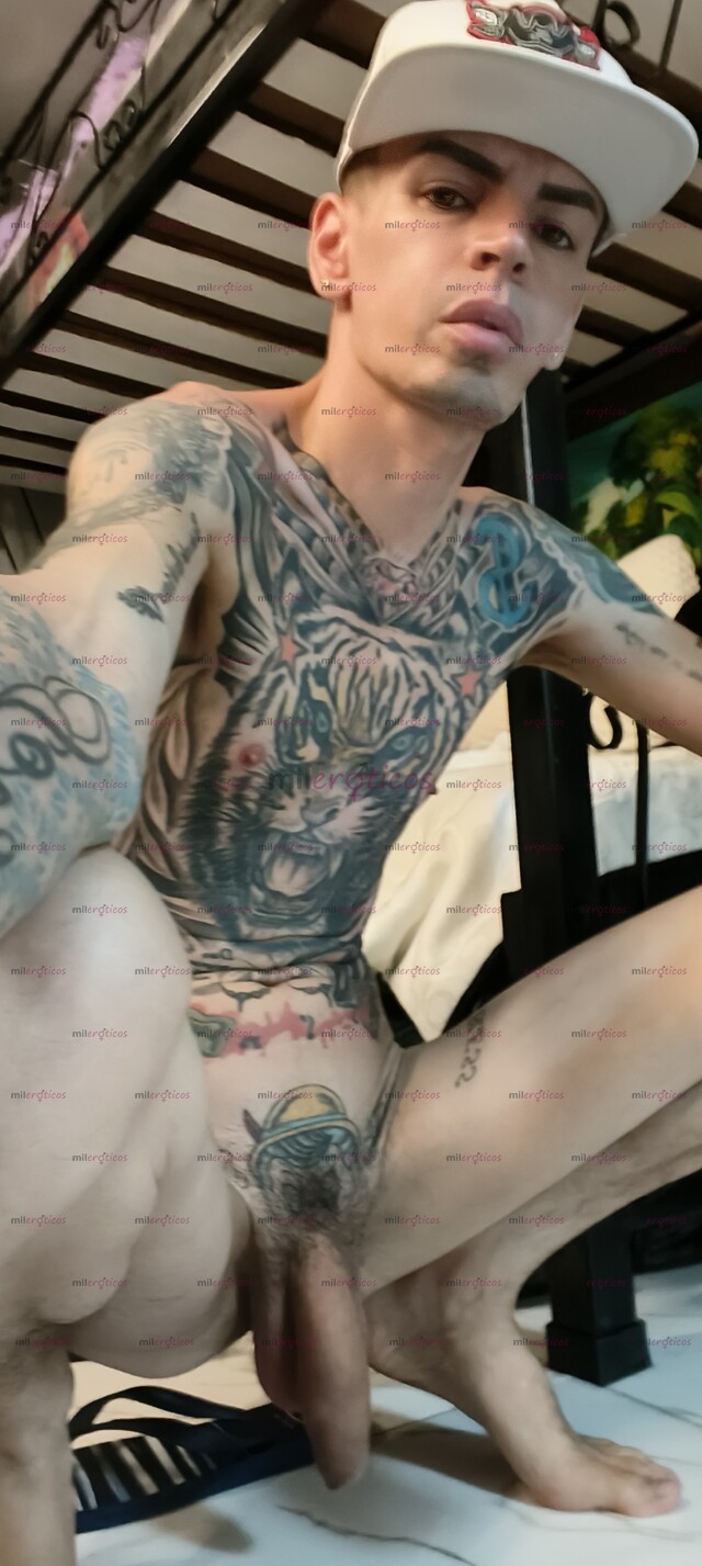 FOTOS DE FLACO ACTIVO BLANCO TATUADO FETICHERO VERGON.