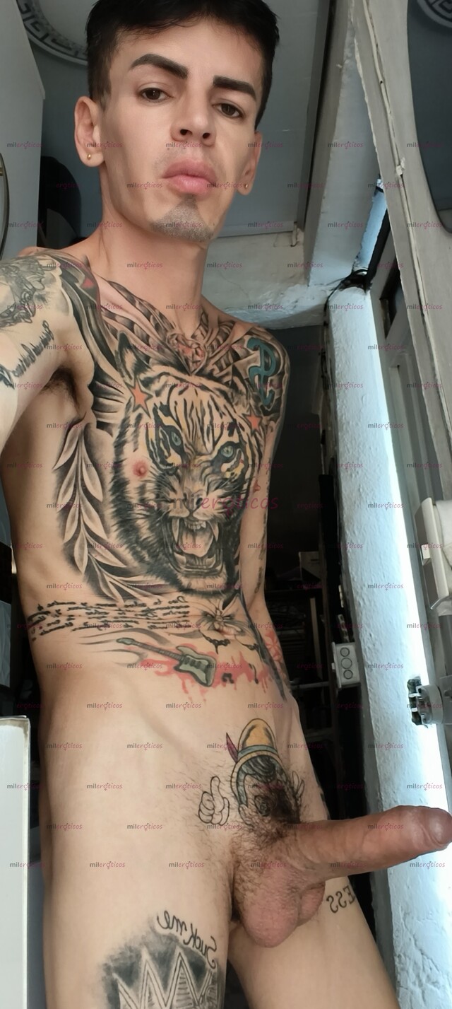 FOTOS DE FLACO VERGON TATUADO BLANCO MORBOSO FETICHERO