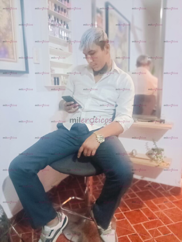 FOTOS DE TÚ LECHERO CARGADO LISTO PARA SATISFACER TE Y LLENARTE DE PLACER