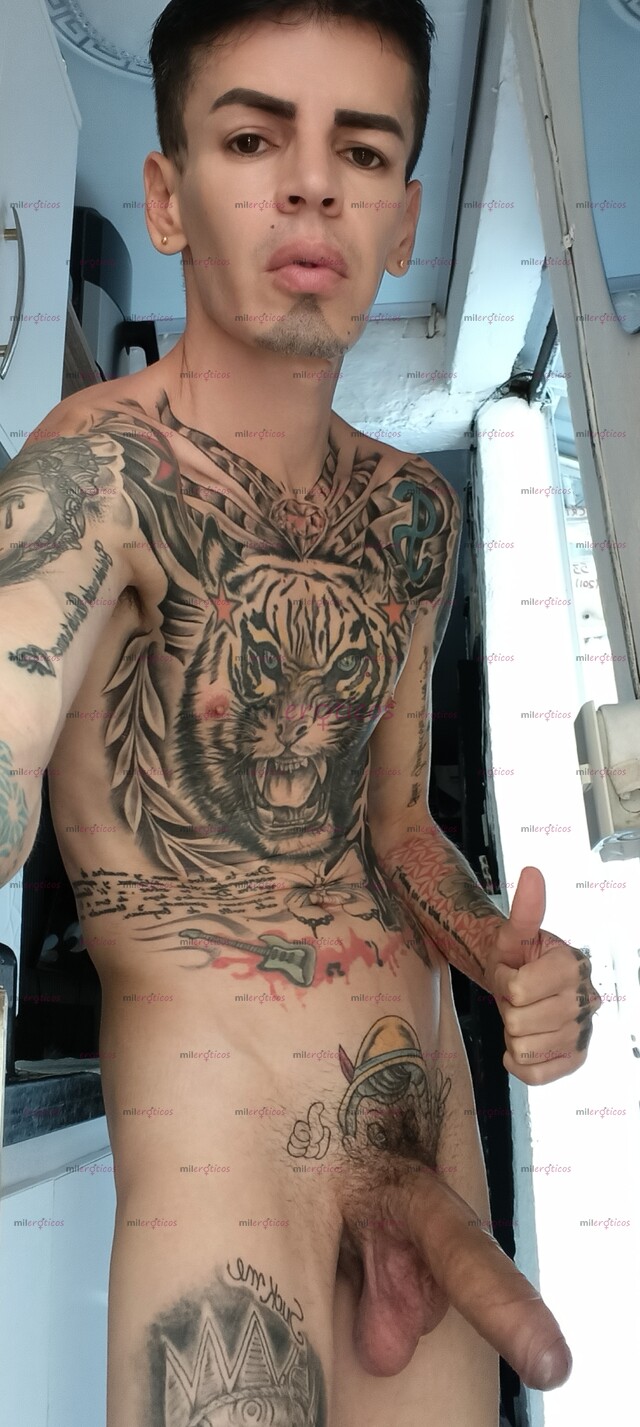 FOTOS DE FLACO ACTIVO MORBOSO FETICHERO TATUADO VERGON