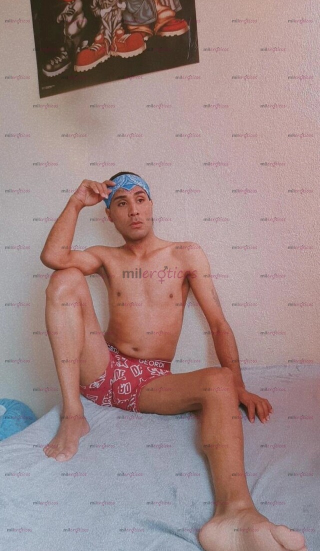 FOTOS DE MORENO VERGÓN DISPUESTO A COMPLACER FANTASÍAS SEXUALES Y PAREJAS CURIOSAS