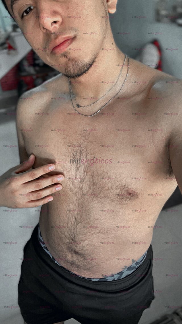 FOTOS DE CHICO CALIENTE INTER PAS LISTO PARA COMPLACER TUS FANTASÍAS Y PASARLA RICO