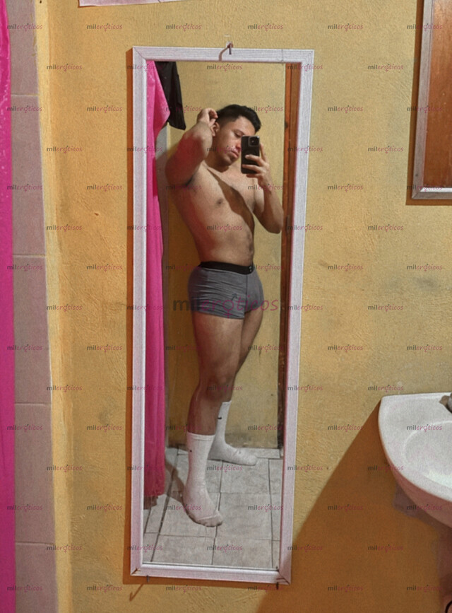 FOTOS DE CHICO CALIENTE INTER PAS LISTO PARA COMPLACER TUS FANTASÍAS Y PASARLA RICO
