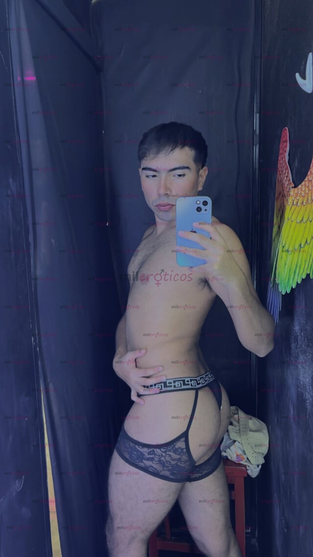 FOTOS DE SEXY BOY DORADO CON BUEN TRASERO, CUMPLIDOR DE FANTASÍAS